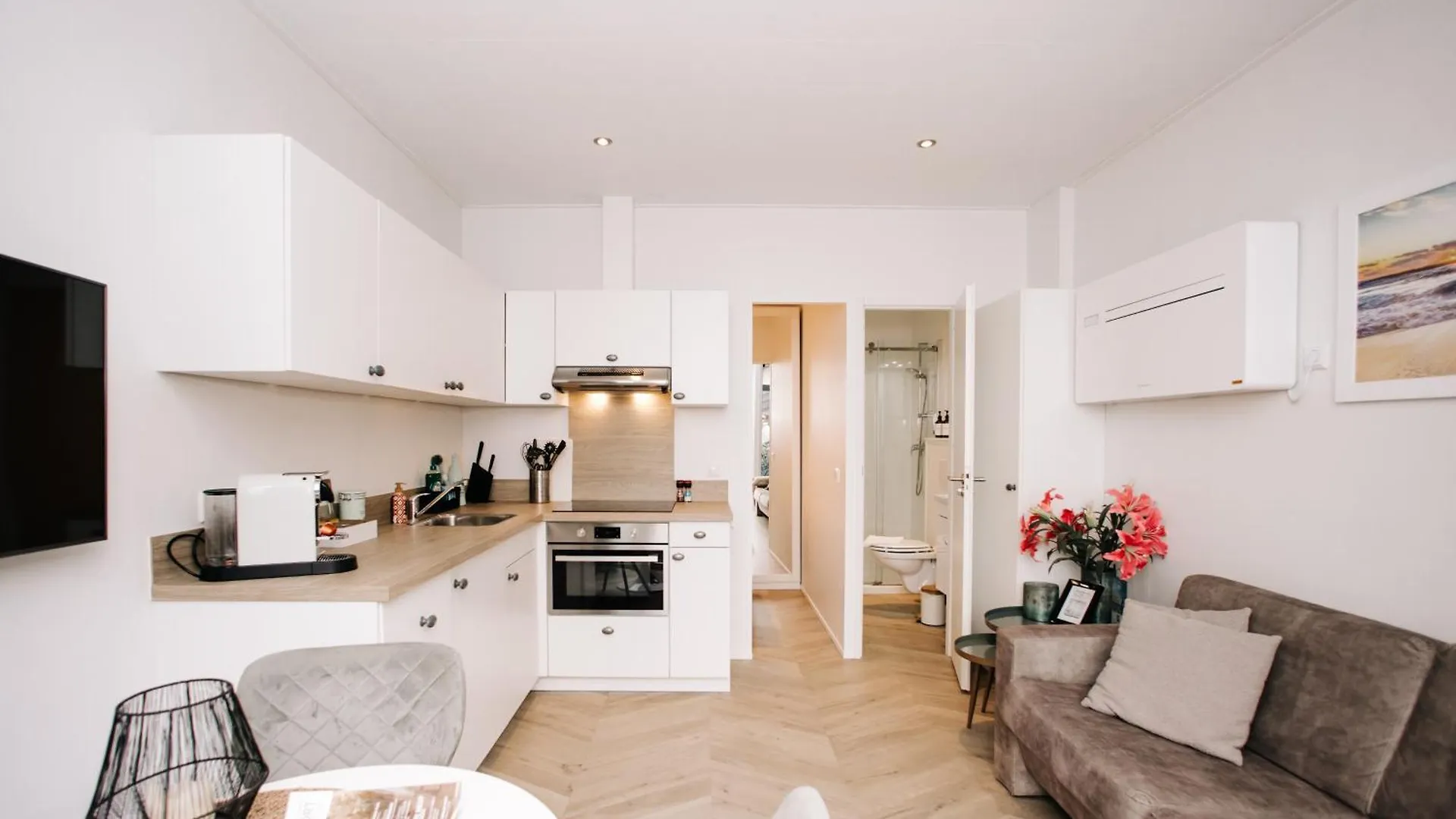 Suite 55, Free Parking Zandvoort Nederländerna